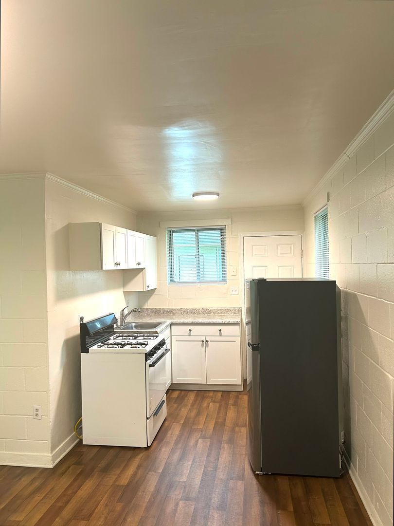 Gallery Image 0