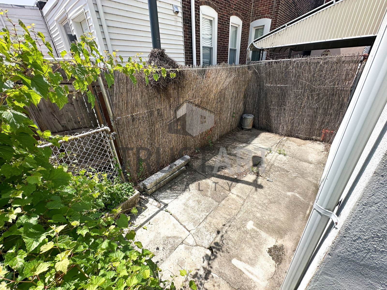 Gallery Image 19