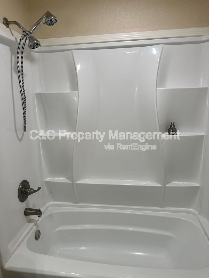 Gallery Image 16