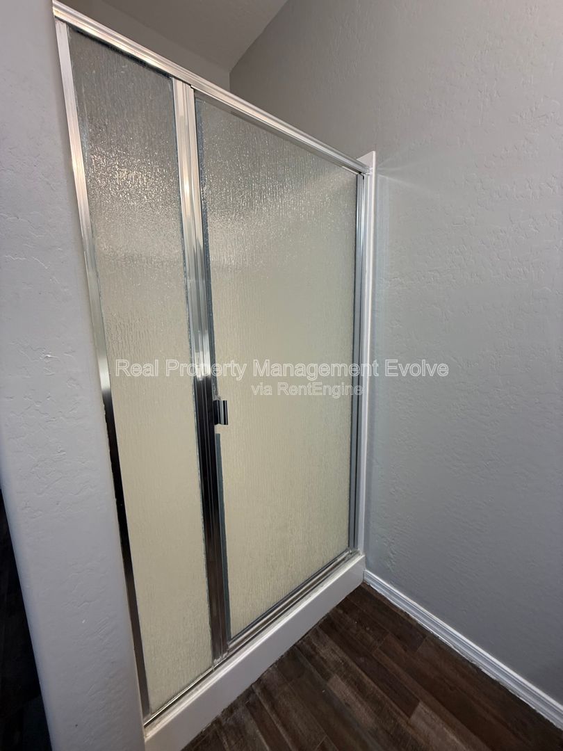 Gallery Image 20