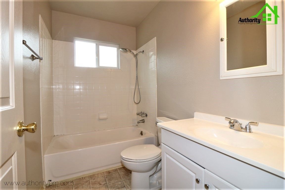 Gallery Image 17