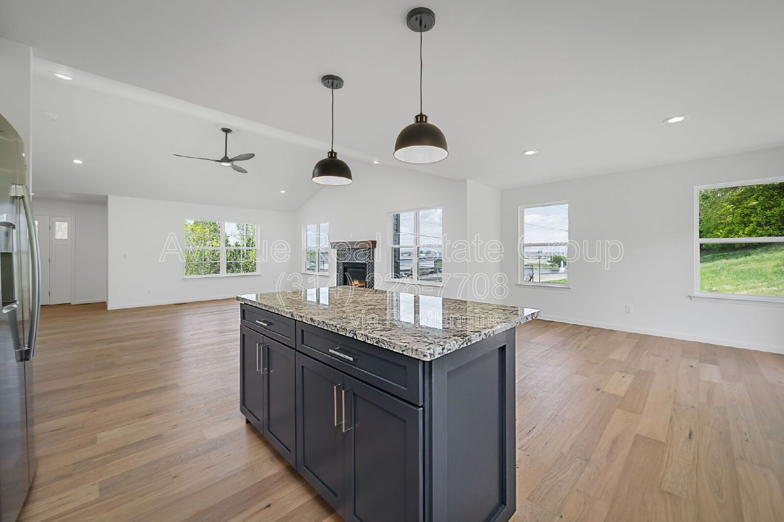 Gallery Image 13