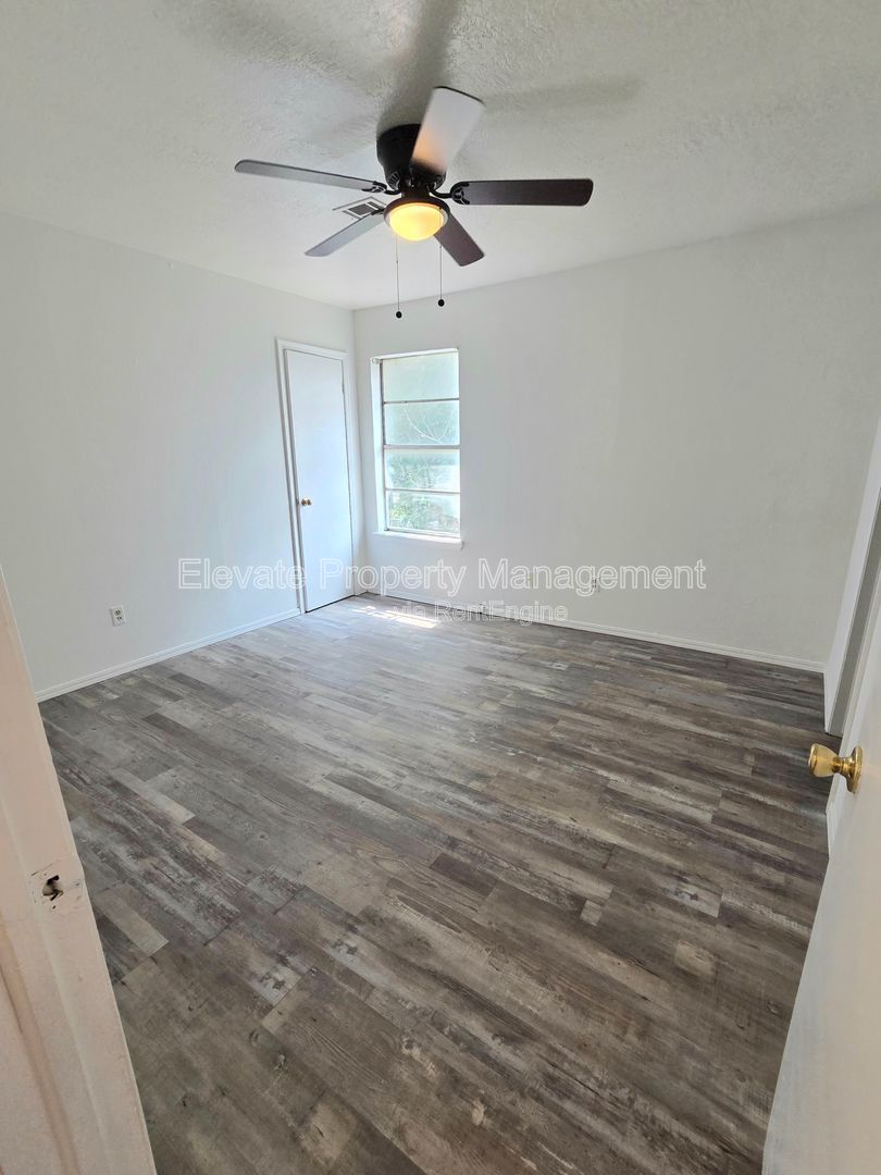 Gallery Image 11