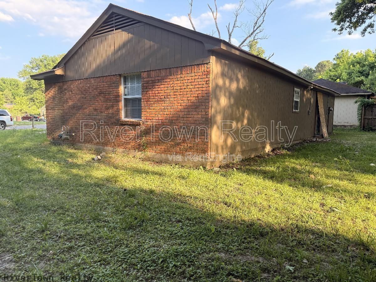 Gallery Image 14