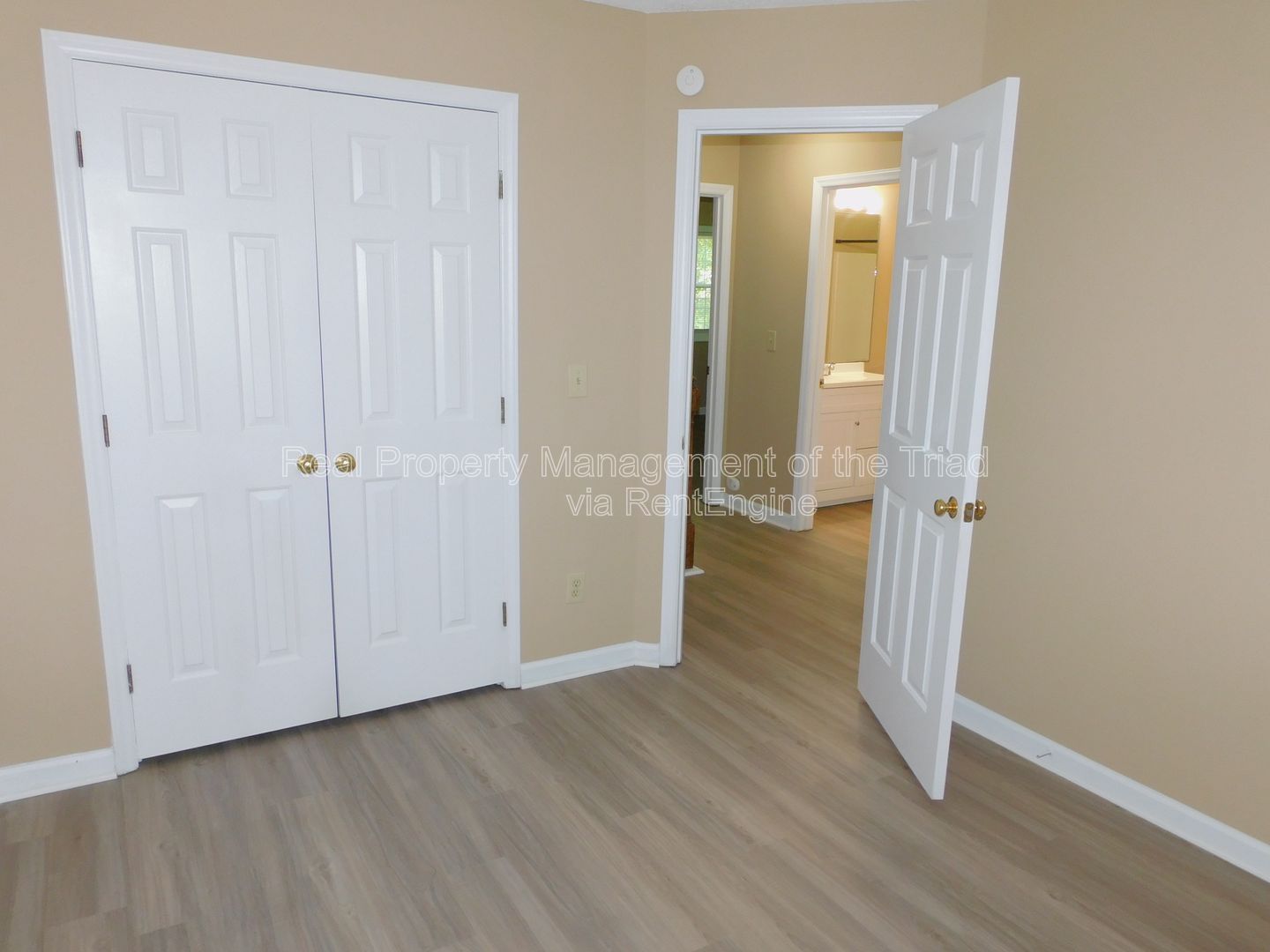 Gallery Image 19