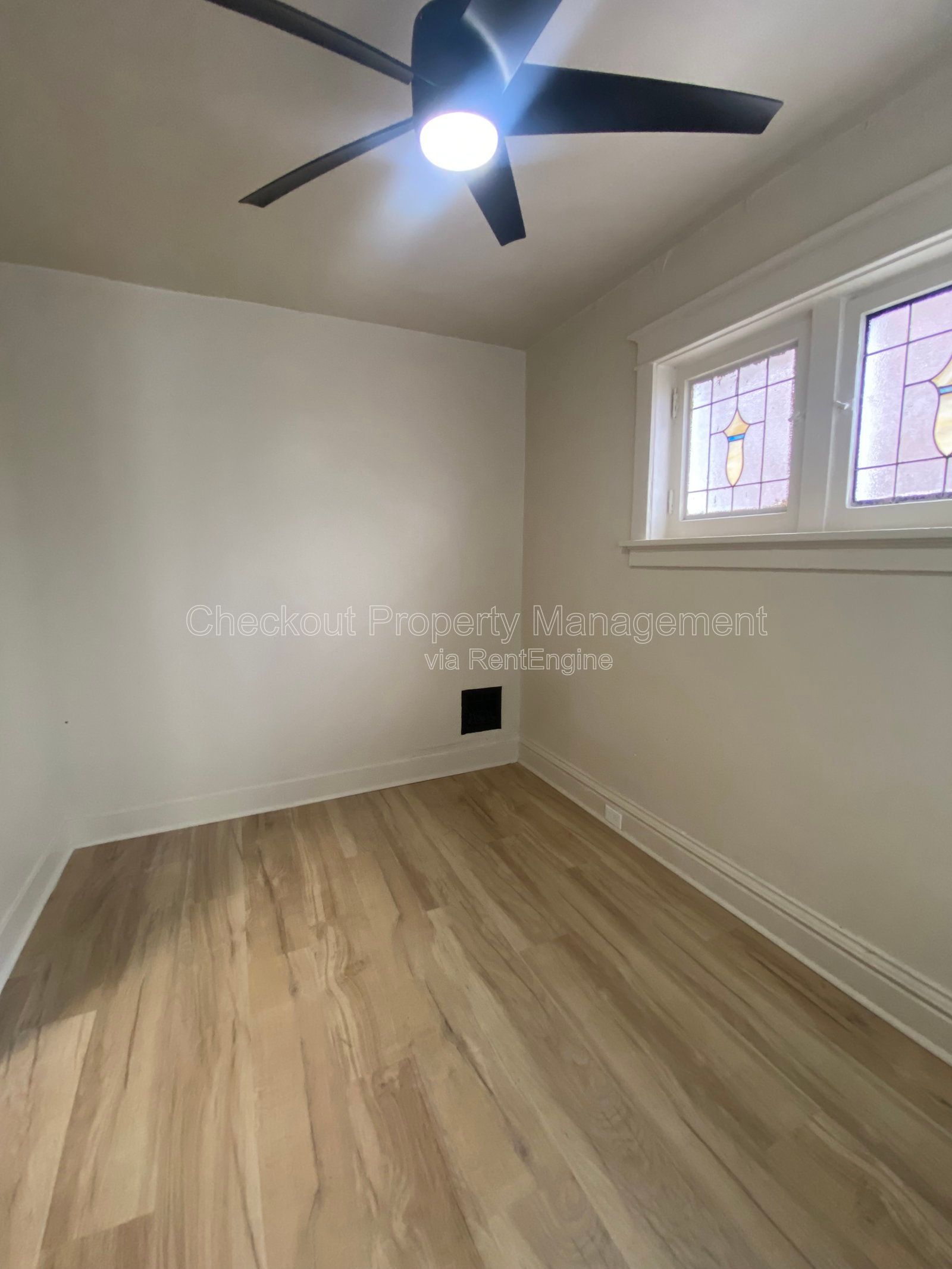 Gallery Image 15