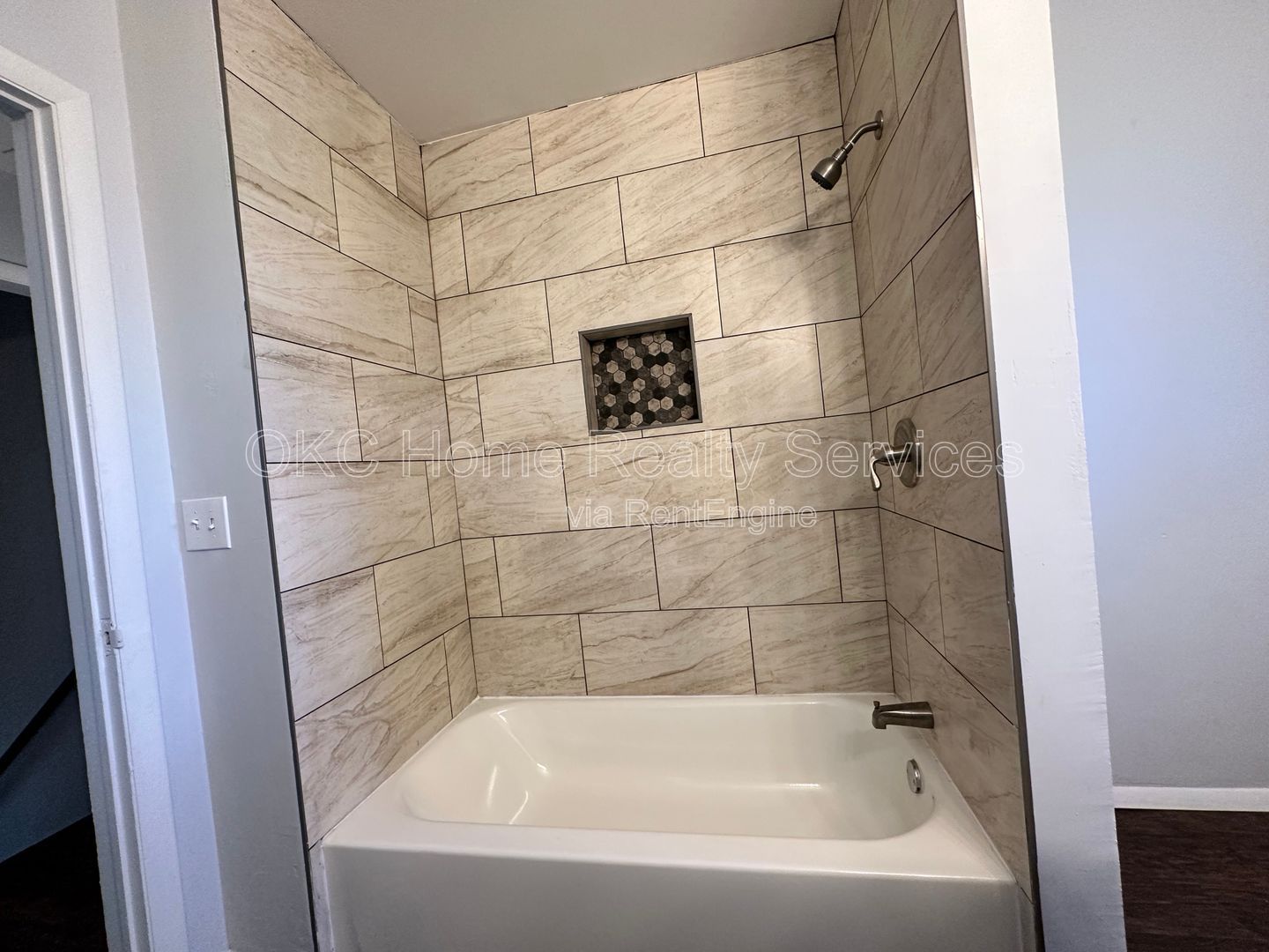 Gallery Image 17