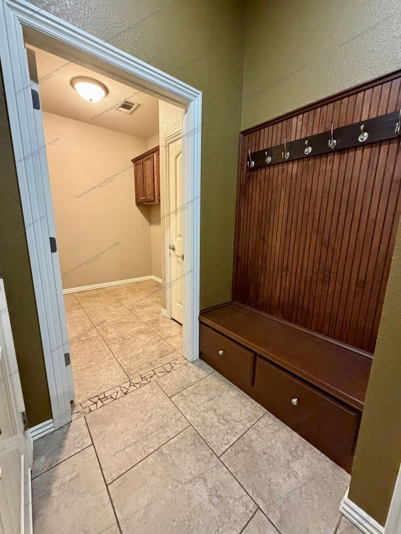 Gallery Image 18
