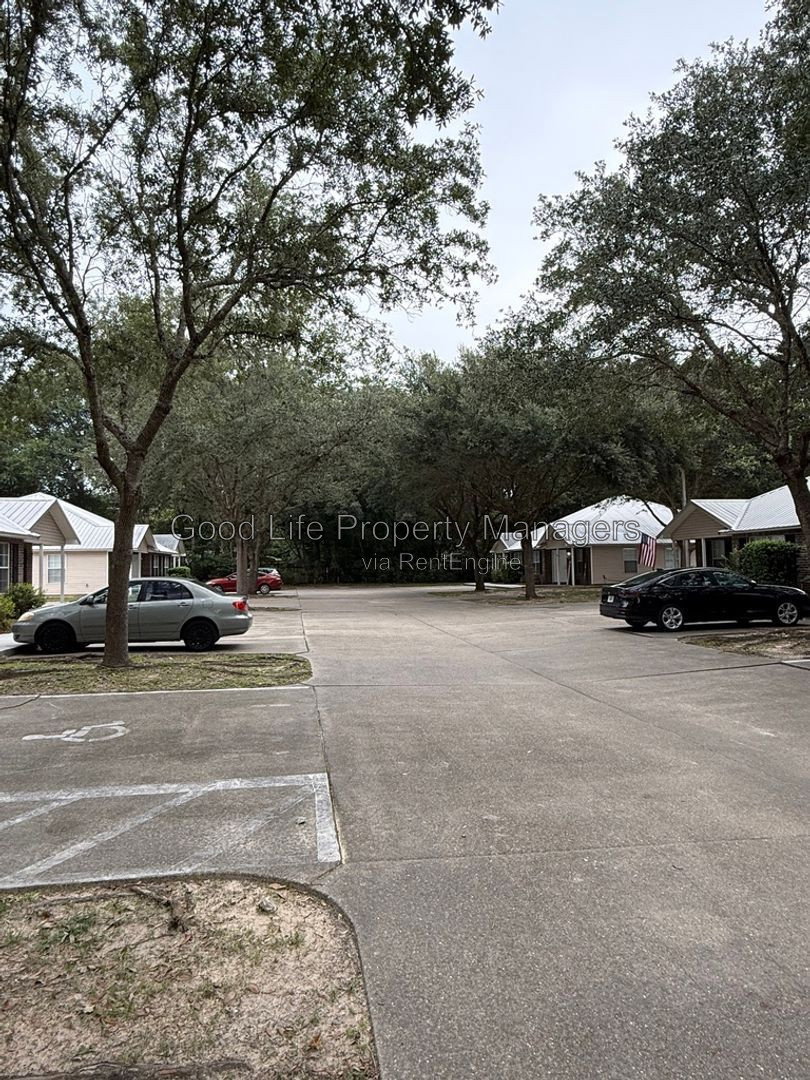 Gallery Image 16