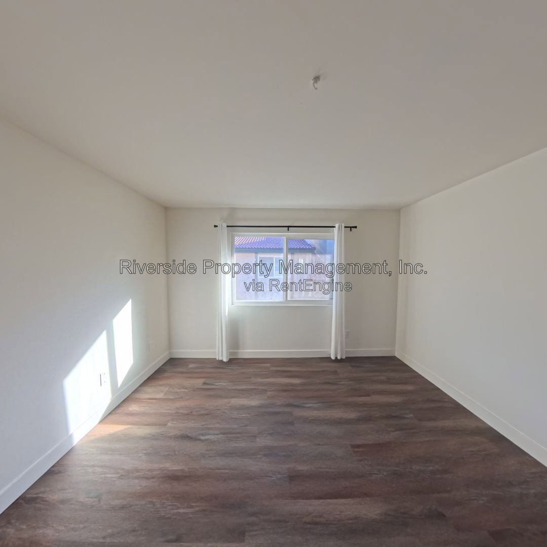 Gallery Image 20