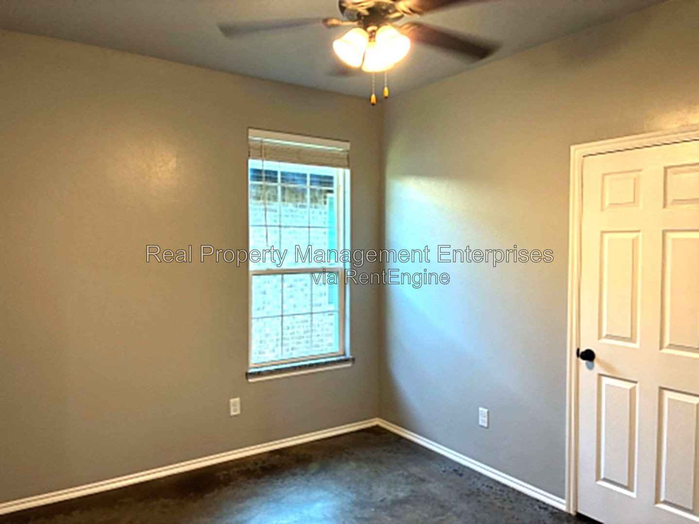 Gallery Image 16