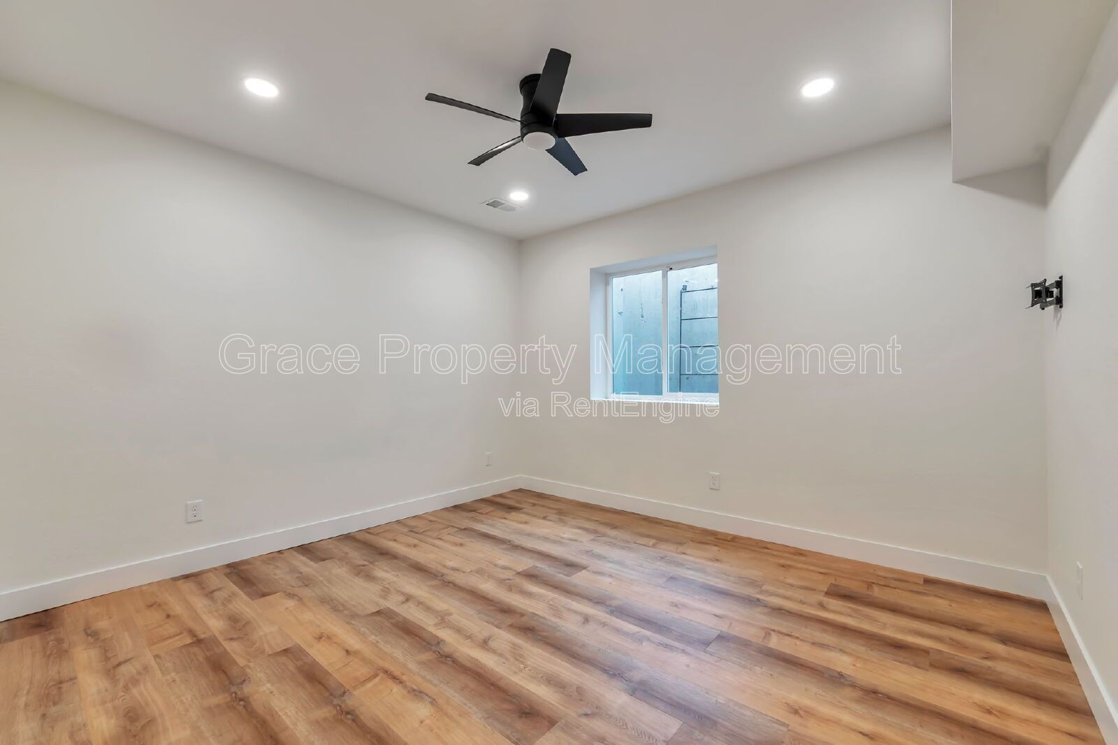 Gallery Image 20