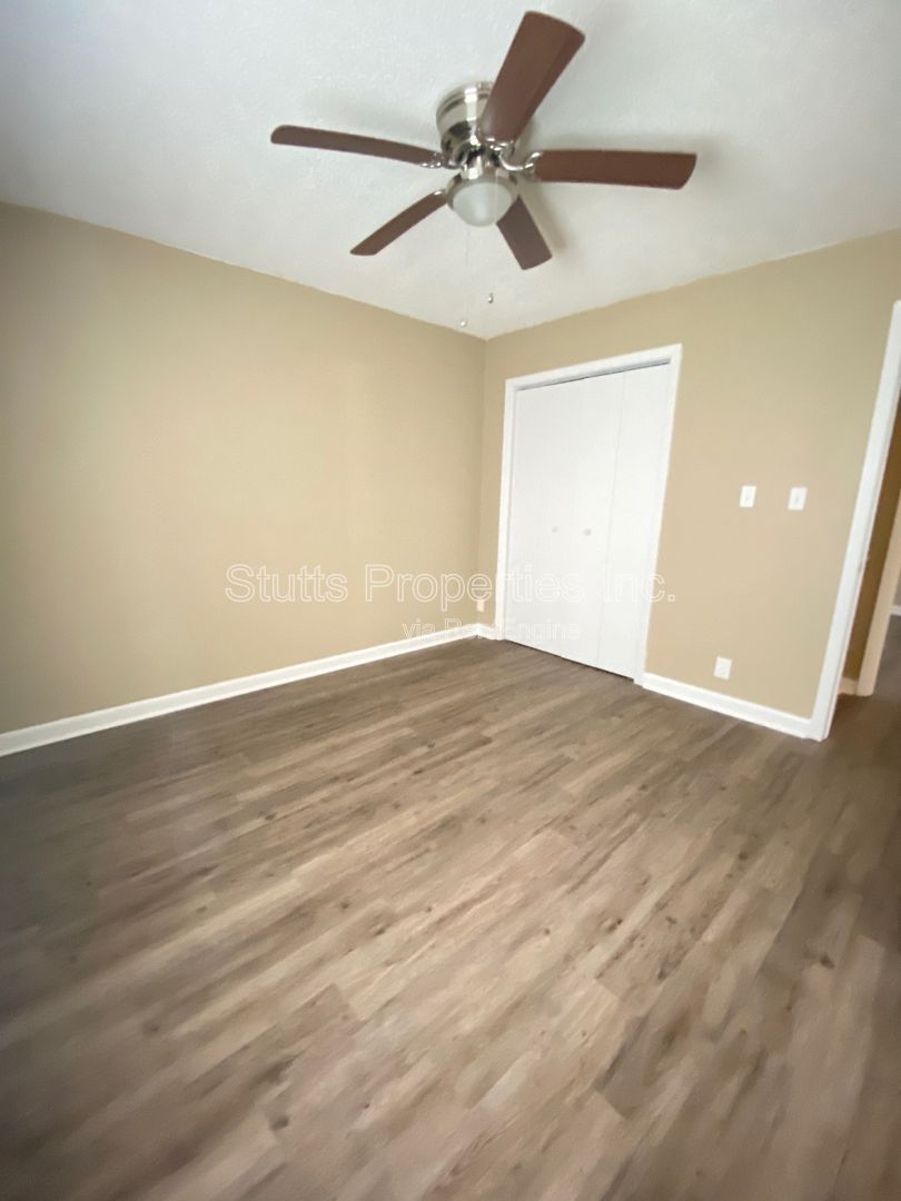 Gallery Image 15