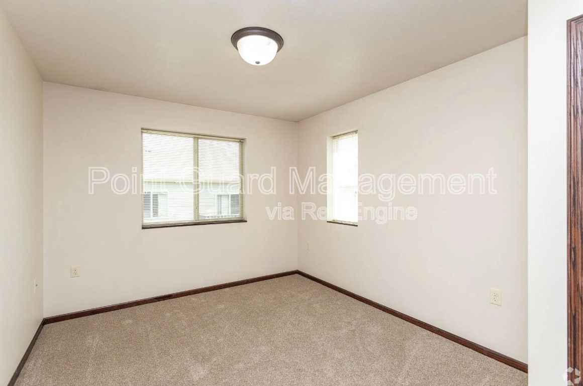 Gallery Image 0