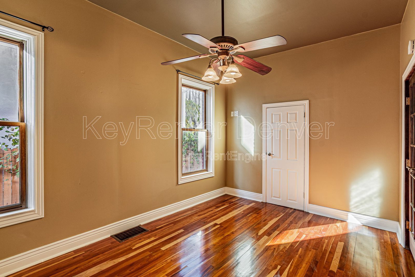 Gallery Image 17