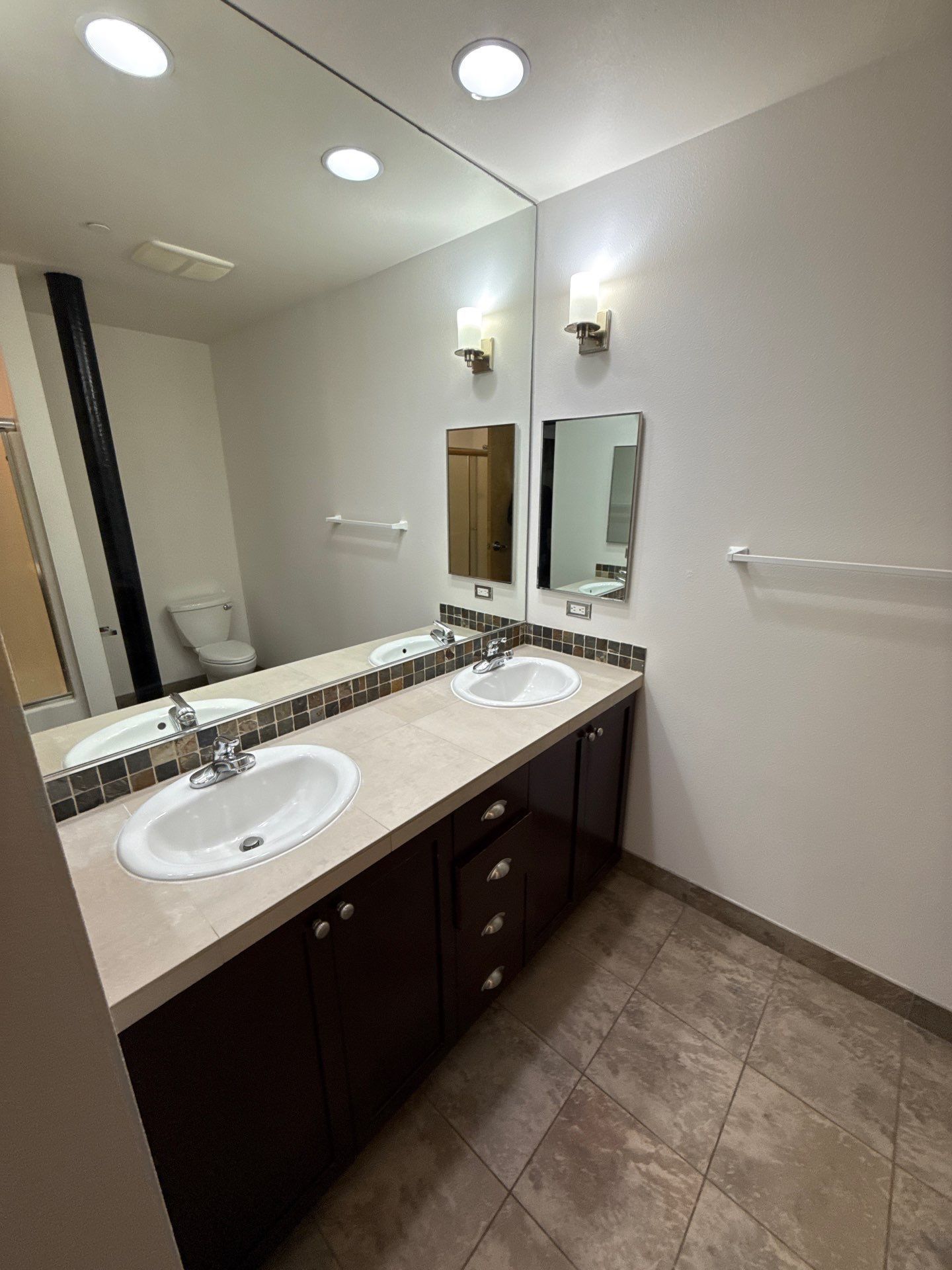 Gallery Image 21