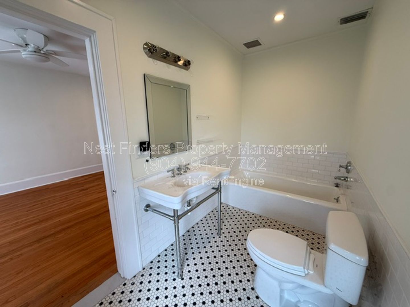 Gallery Image 17