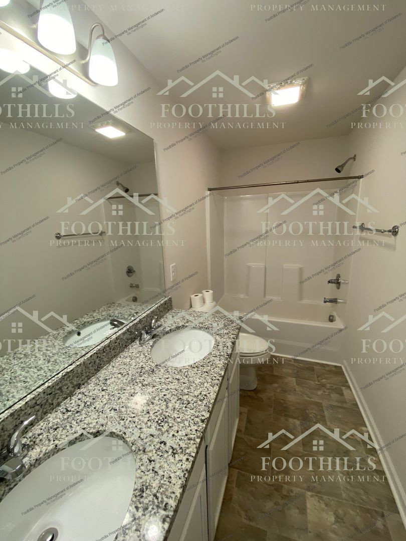 Gallery Image 17