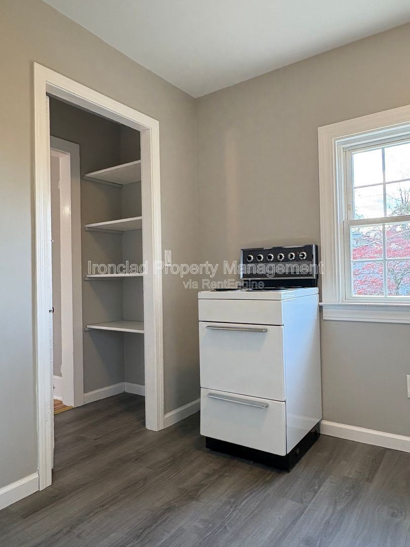 Gallery Image 16