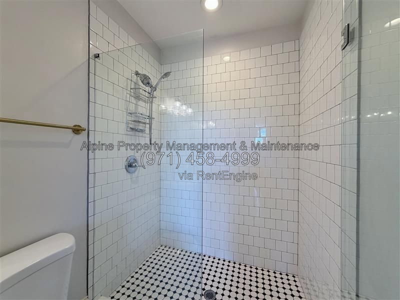 Gallery Image 31