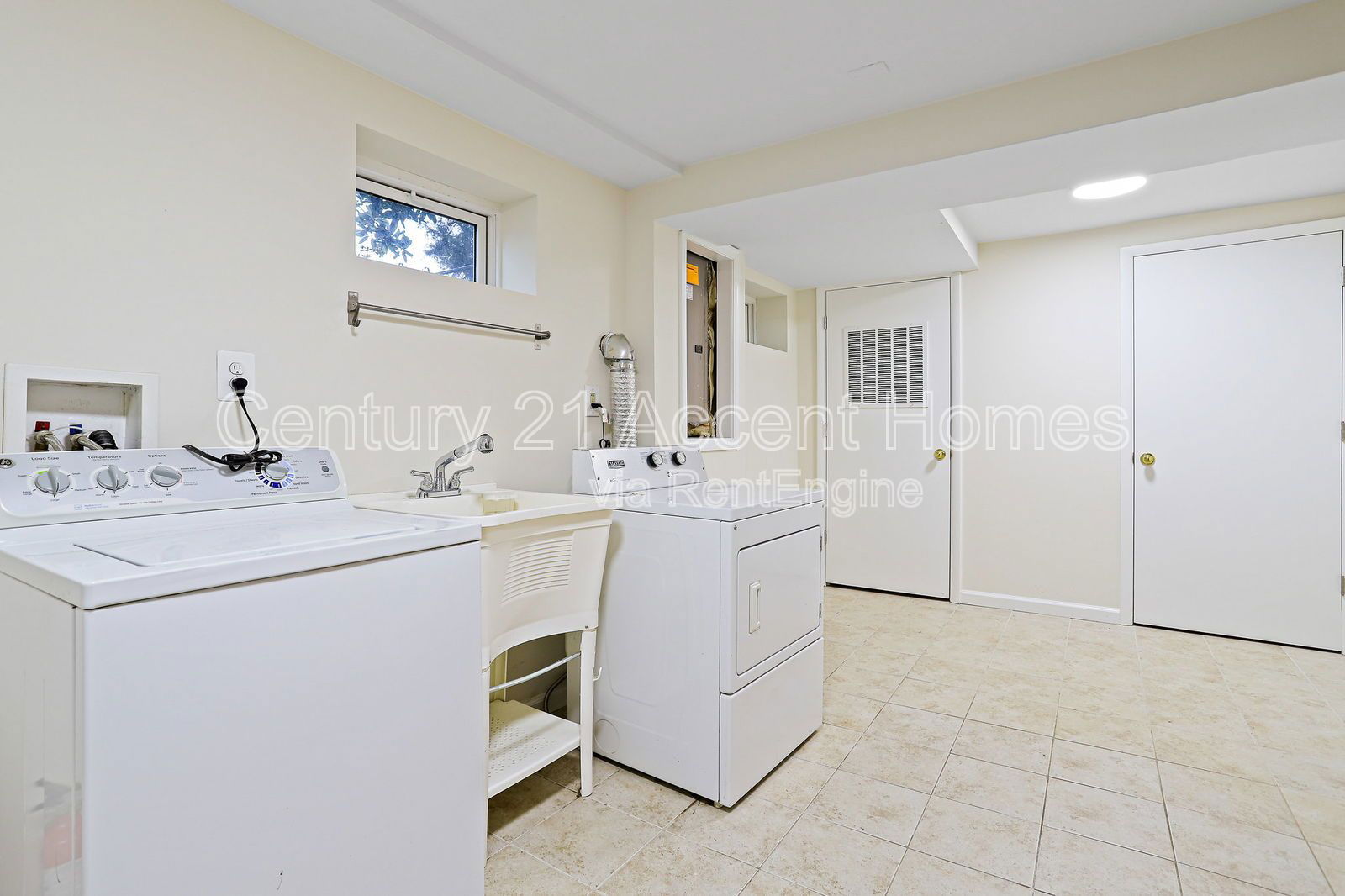 Gallery Image 41