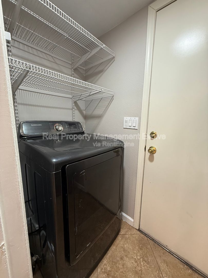 Gallery Image 36