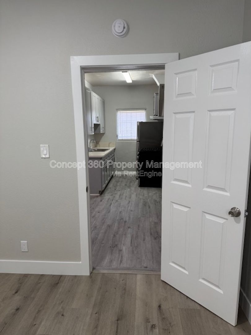 Gallery Image 19
