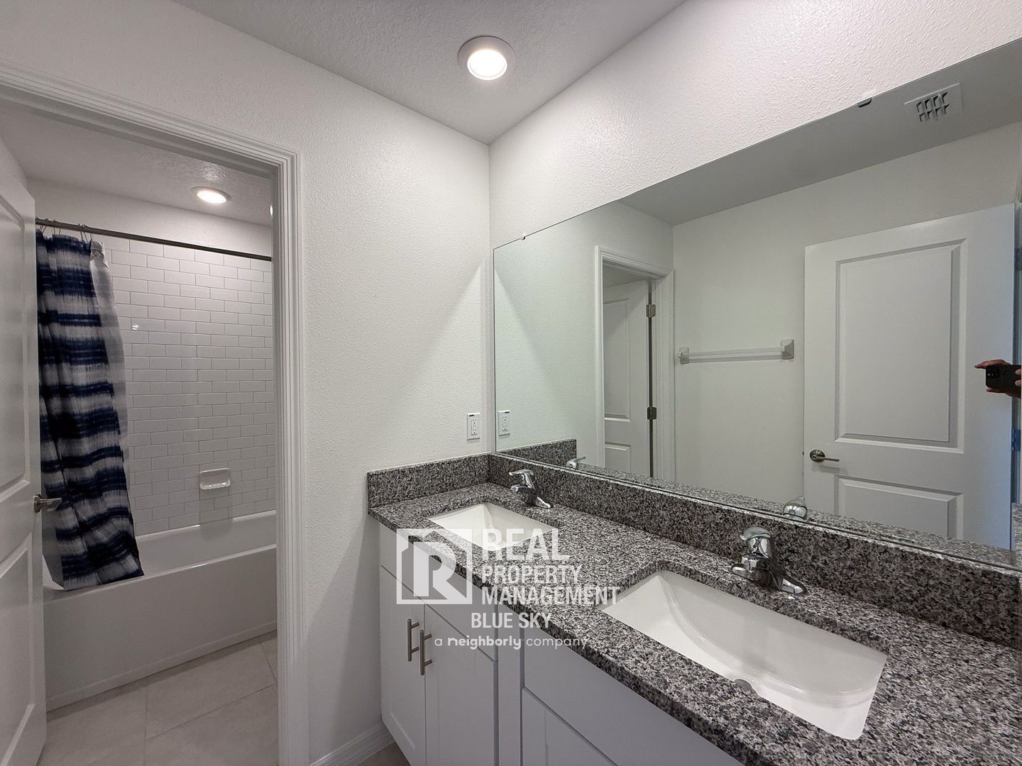 Gallery Image 33