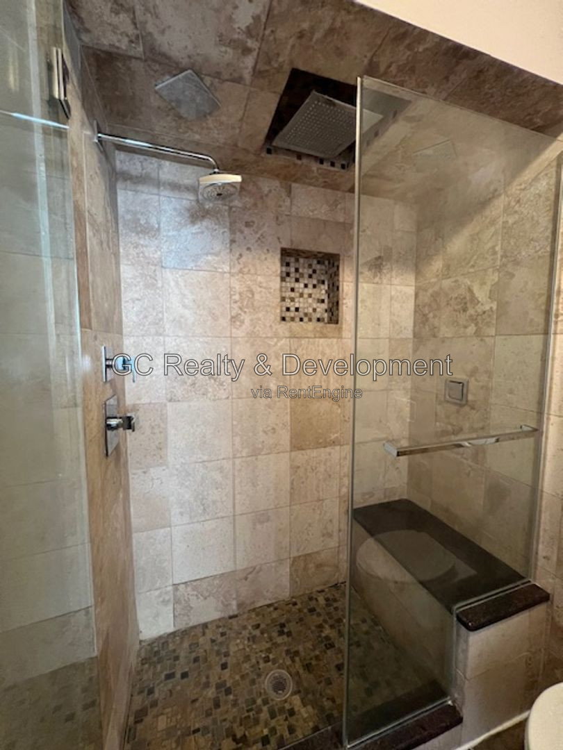 Gallery Image 21