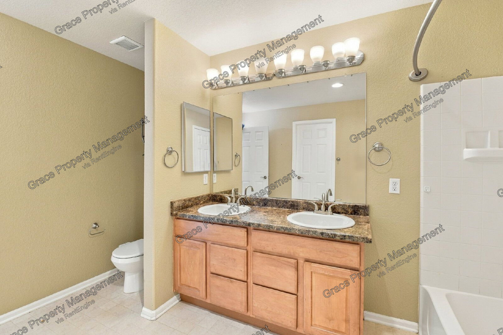 Gallery Image 16