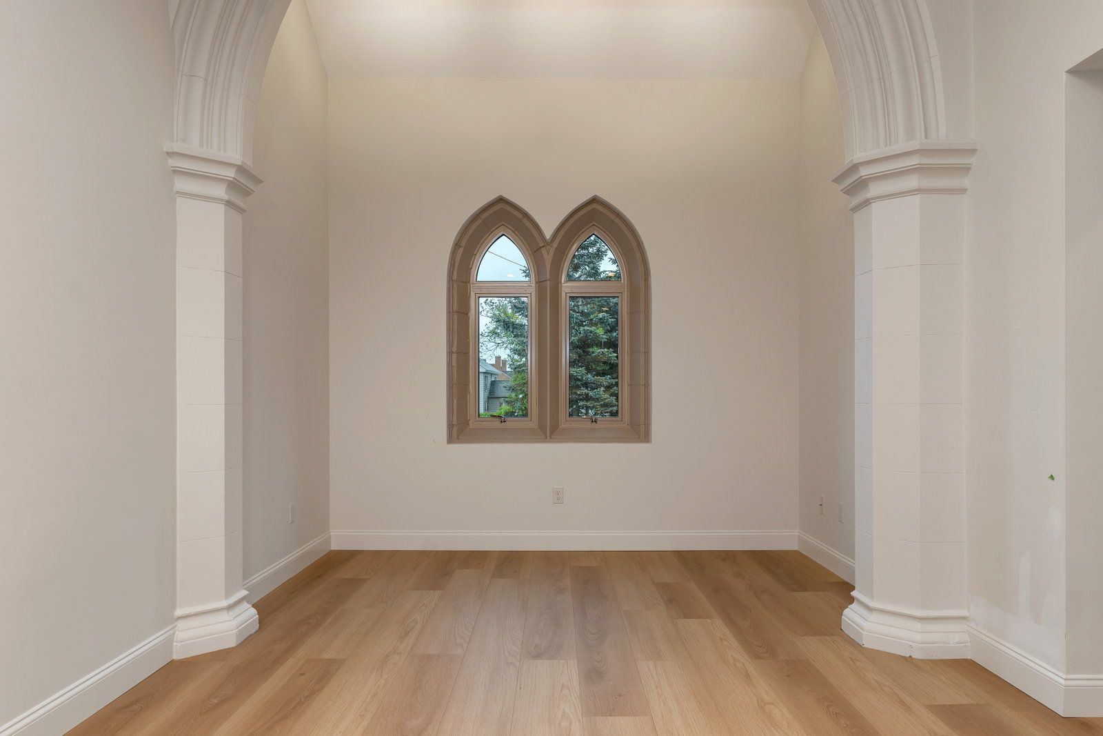 Gallery Image 13