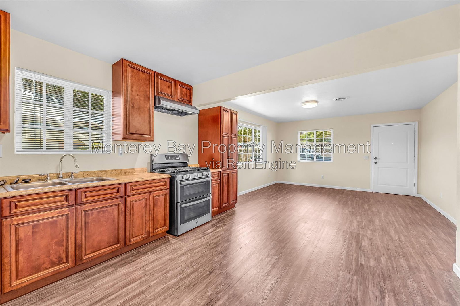 Gallery Image 14