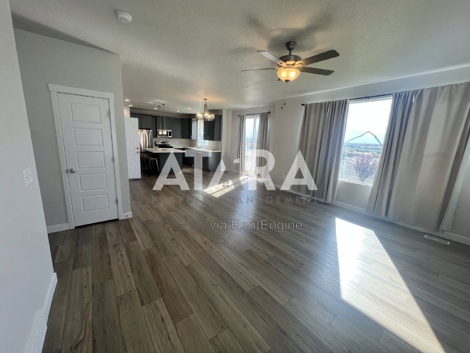 Gallery Image 13