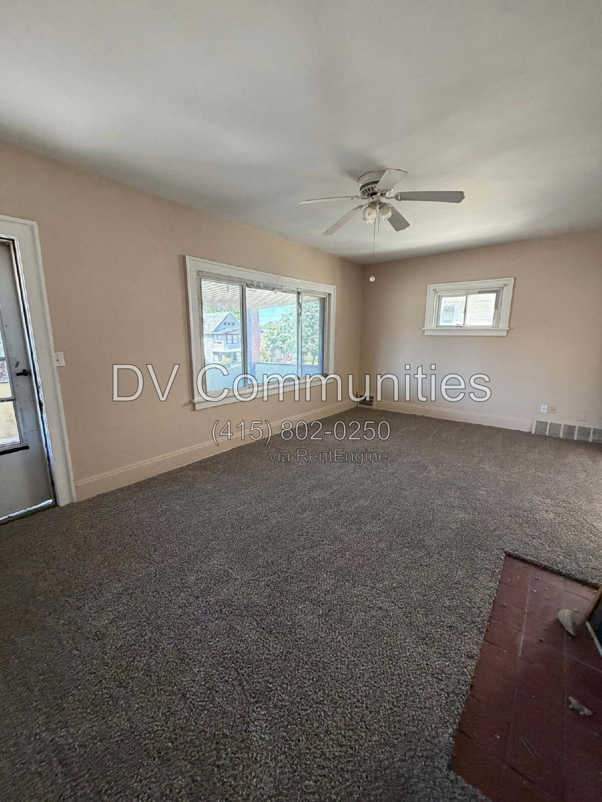 Gallery Image 0