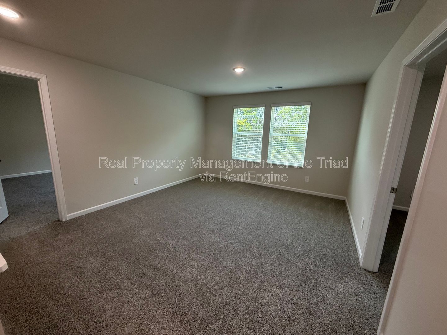 Gallery Image 16