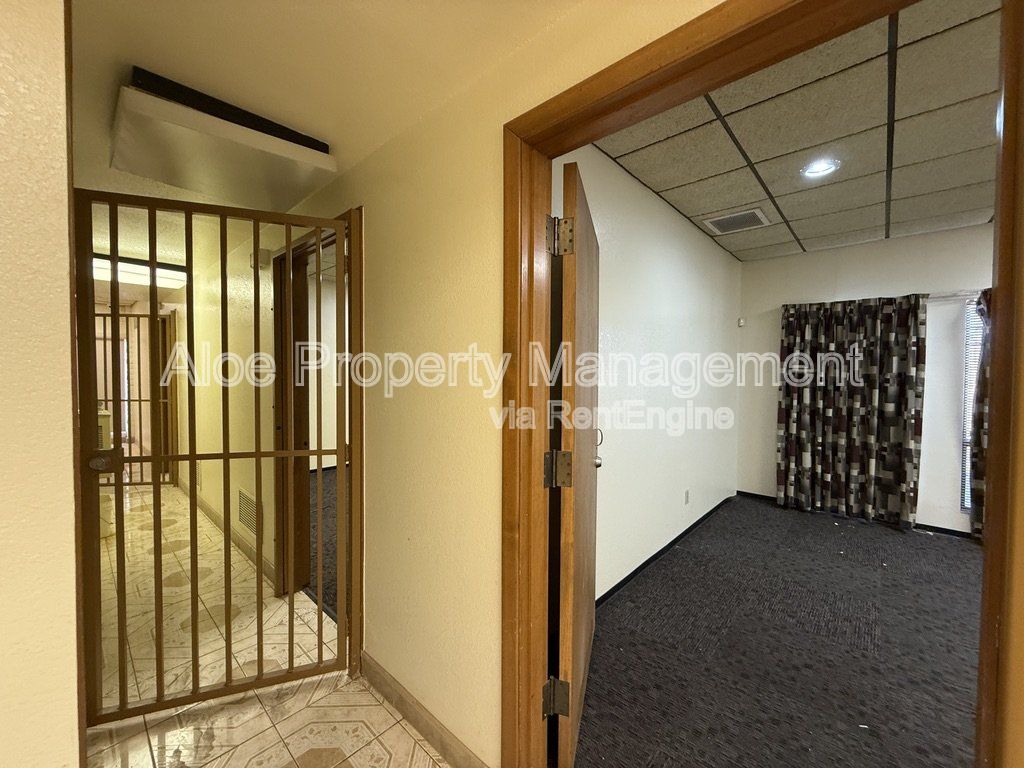 Gallery Image 13