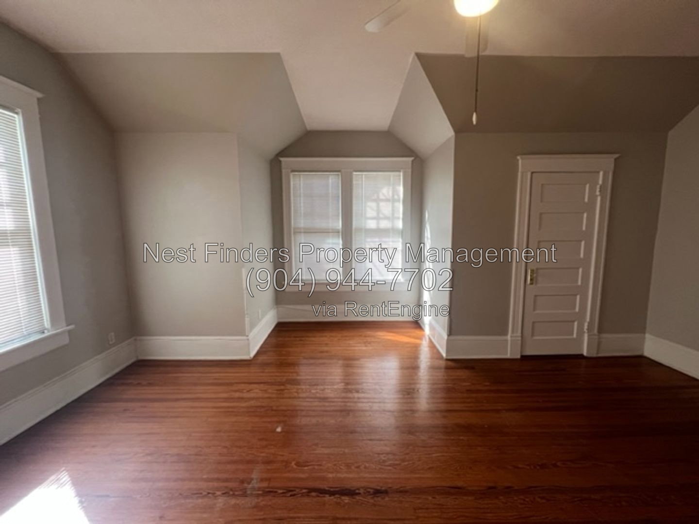 Gallery Image 16