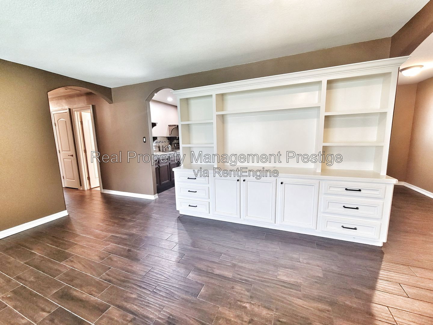 Gallery Image 15