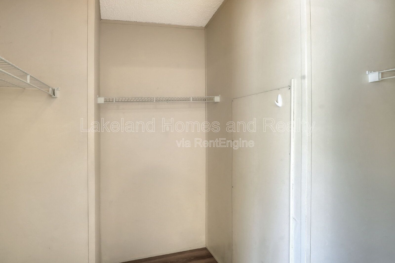 Gallery Image 19