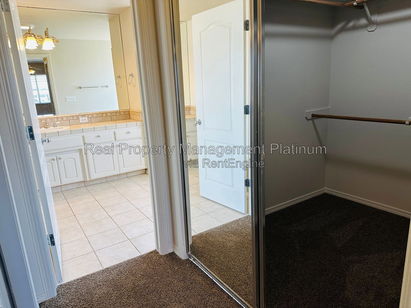 Gallery Image 19