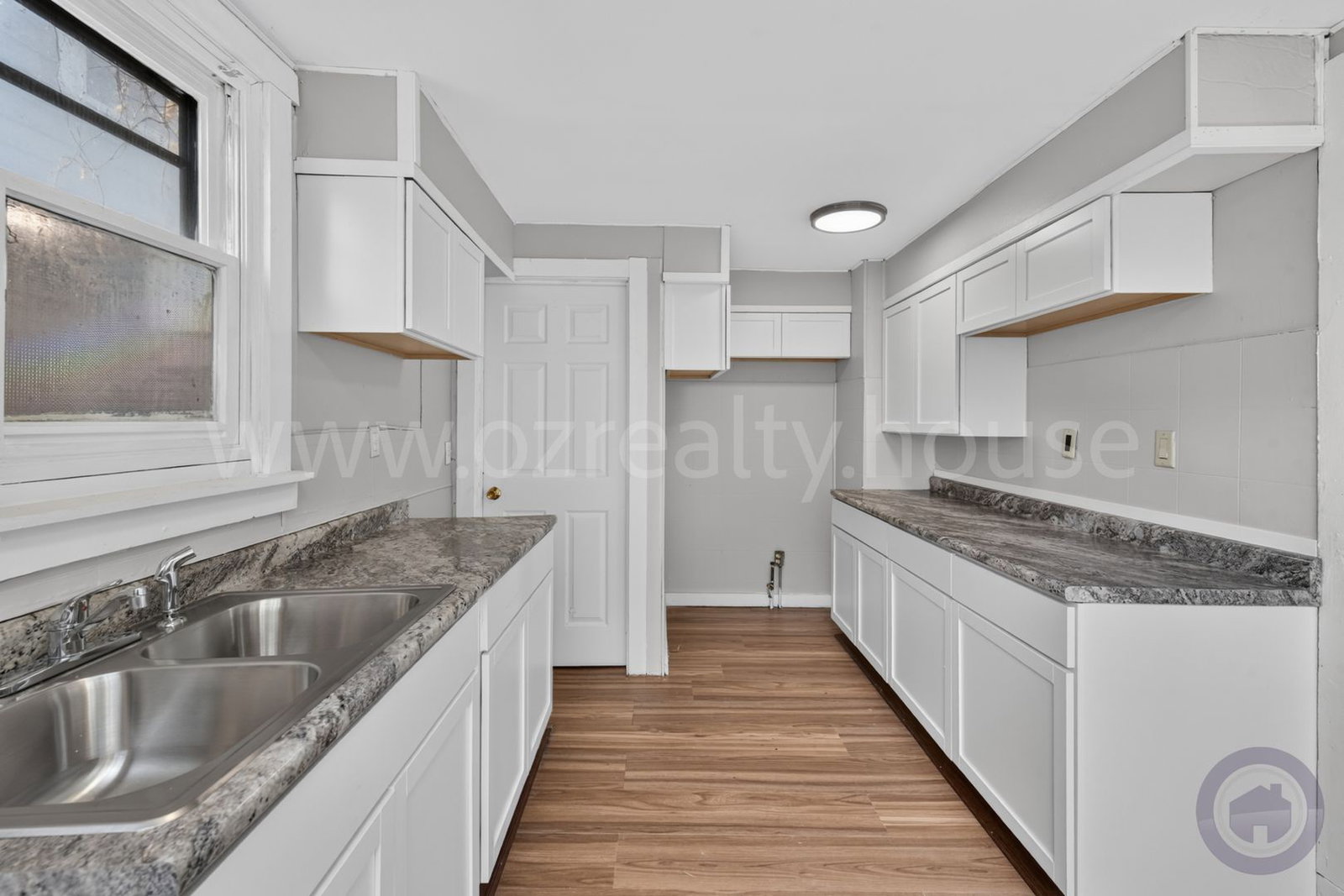 Gallery Image 9