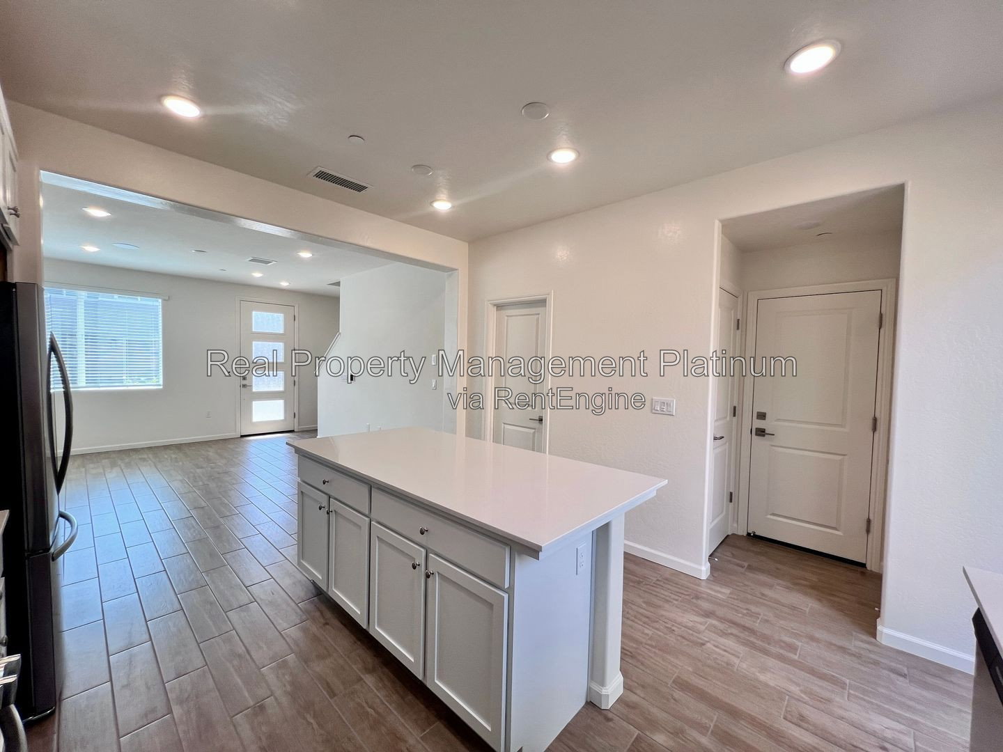 Gallery Image 18