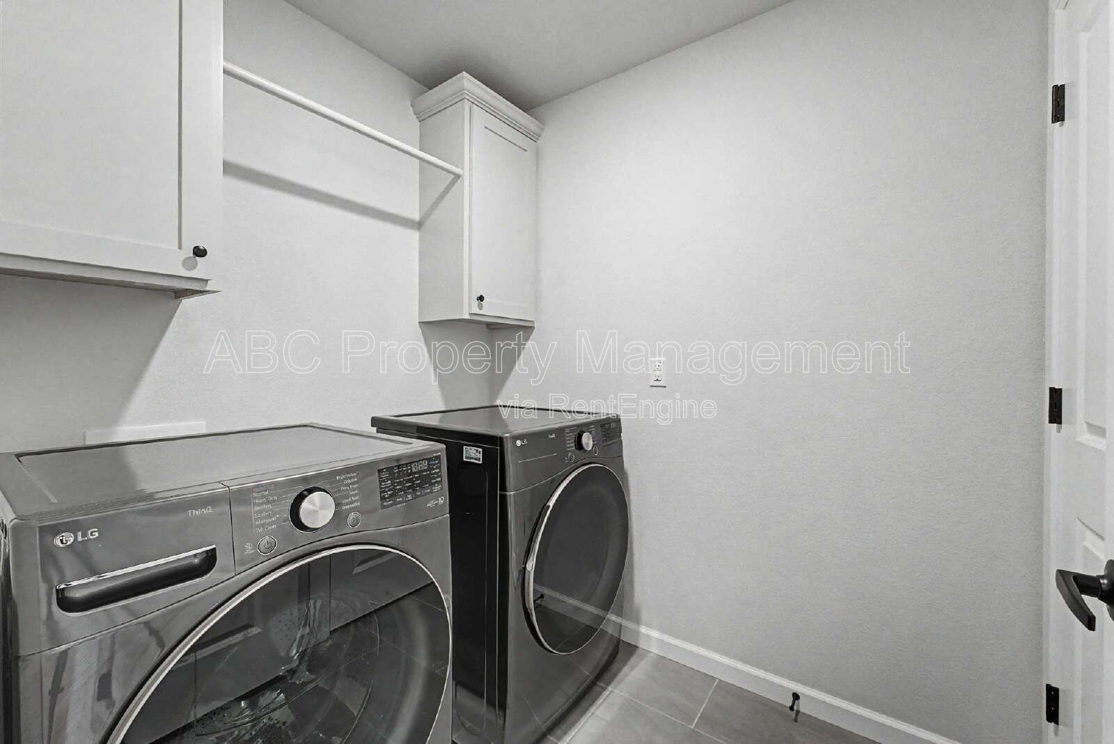 Gallery Image 17