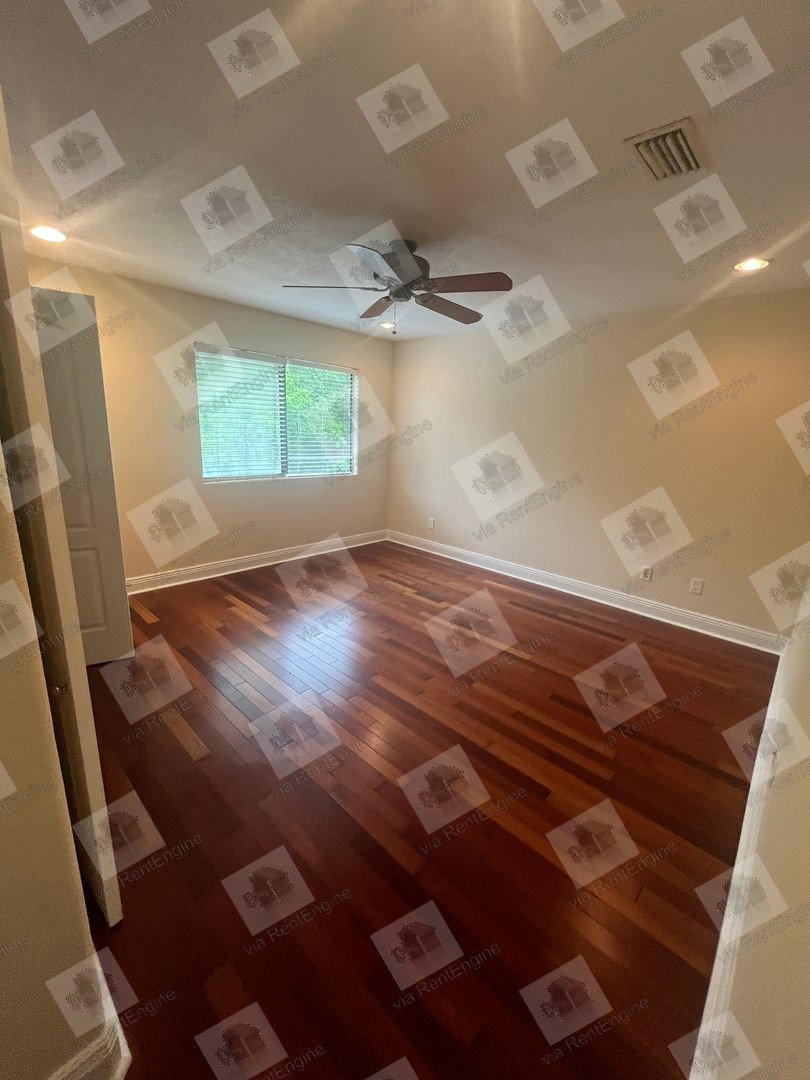 Gallery Image 20