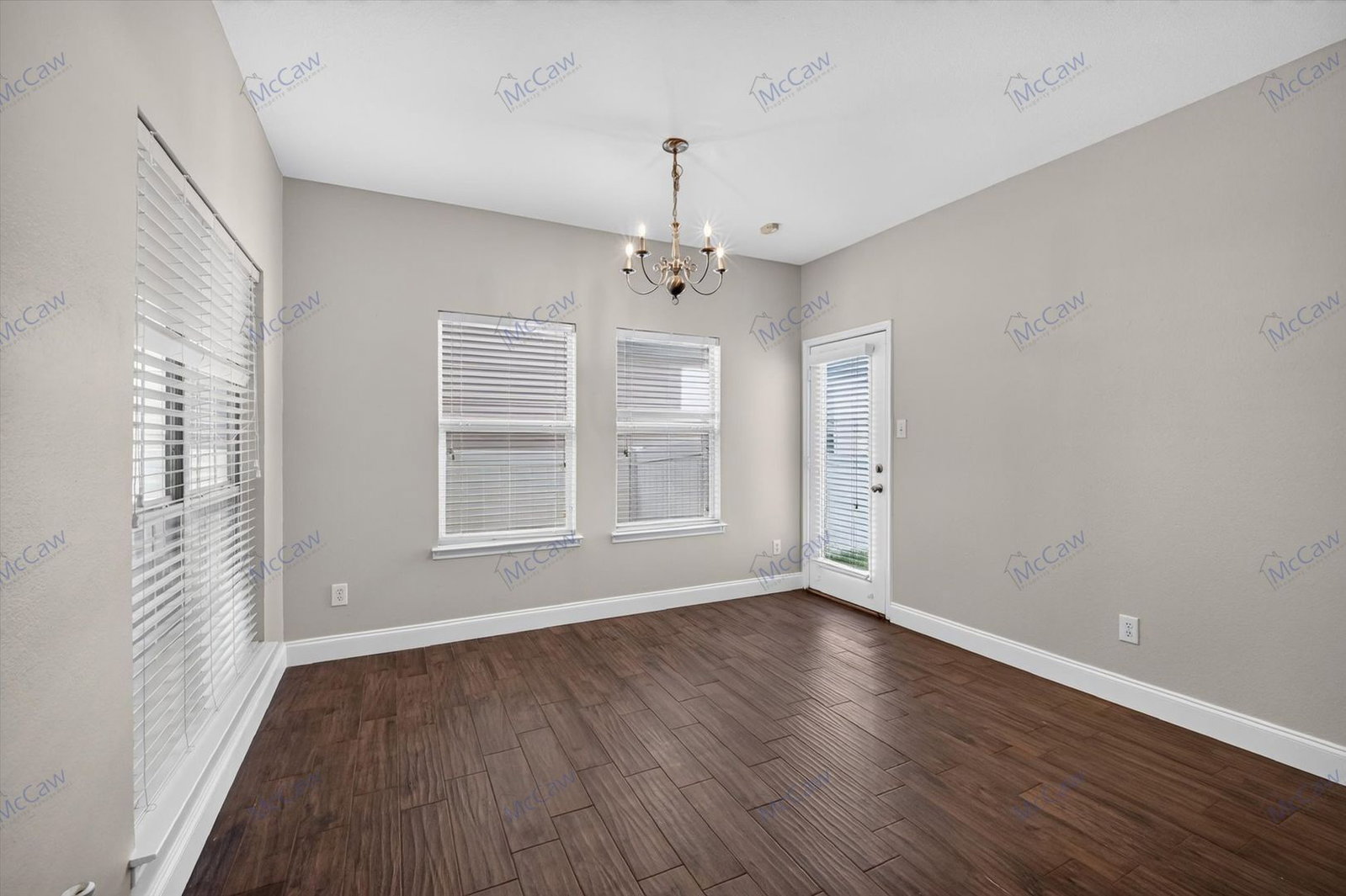 Gallery Image 18