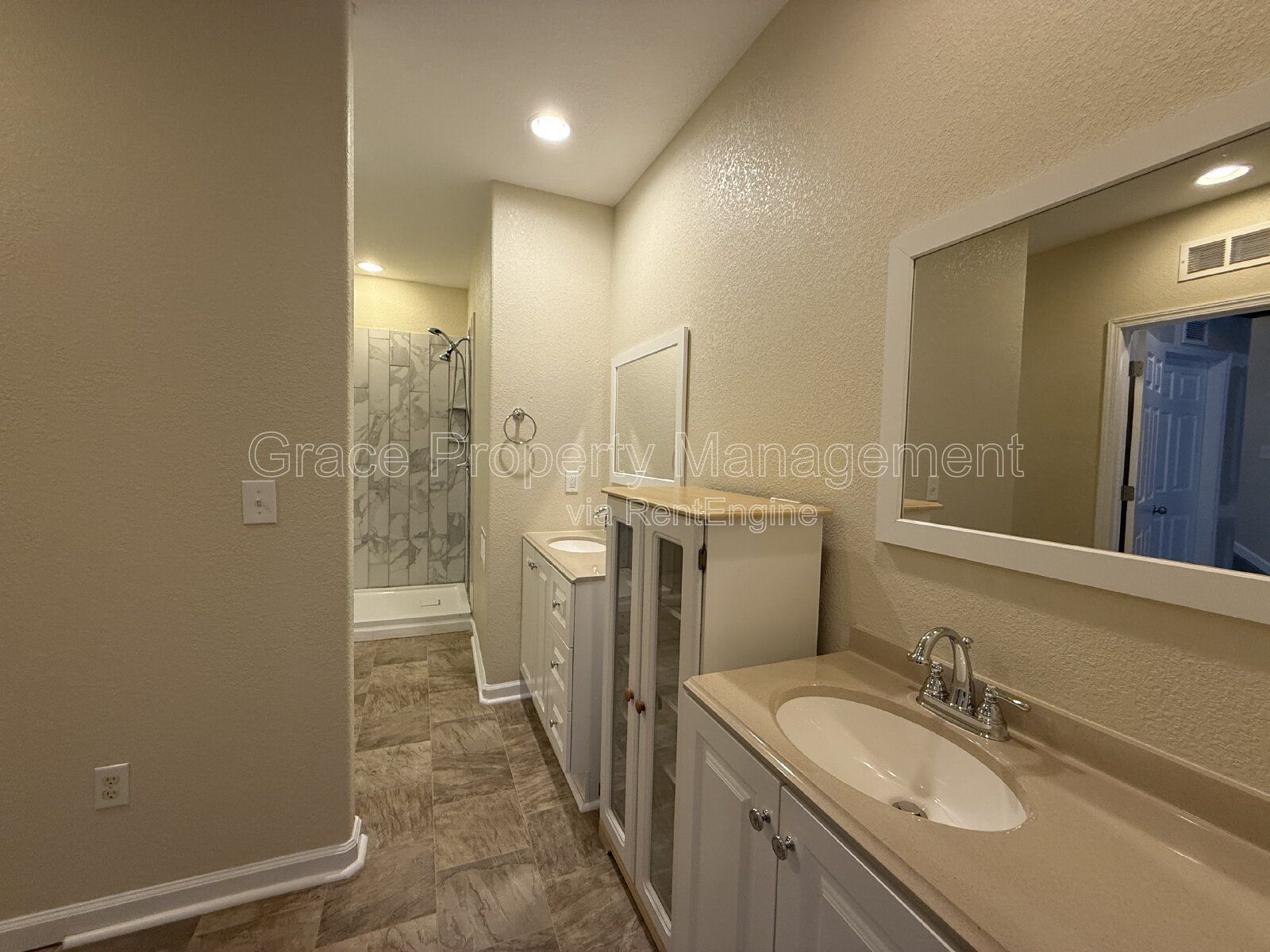 Gallery Image 31
