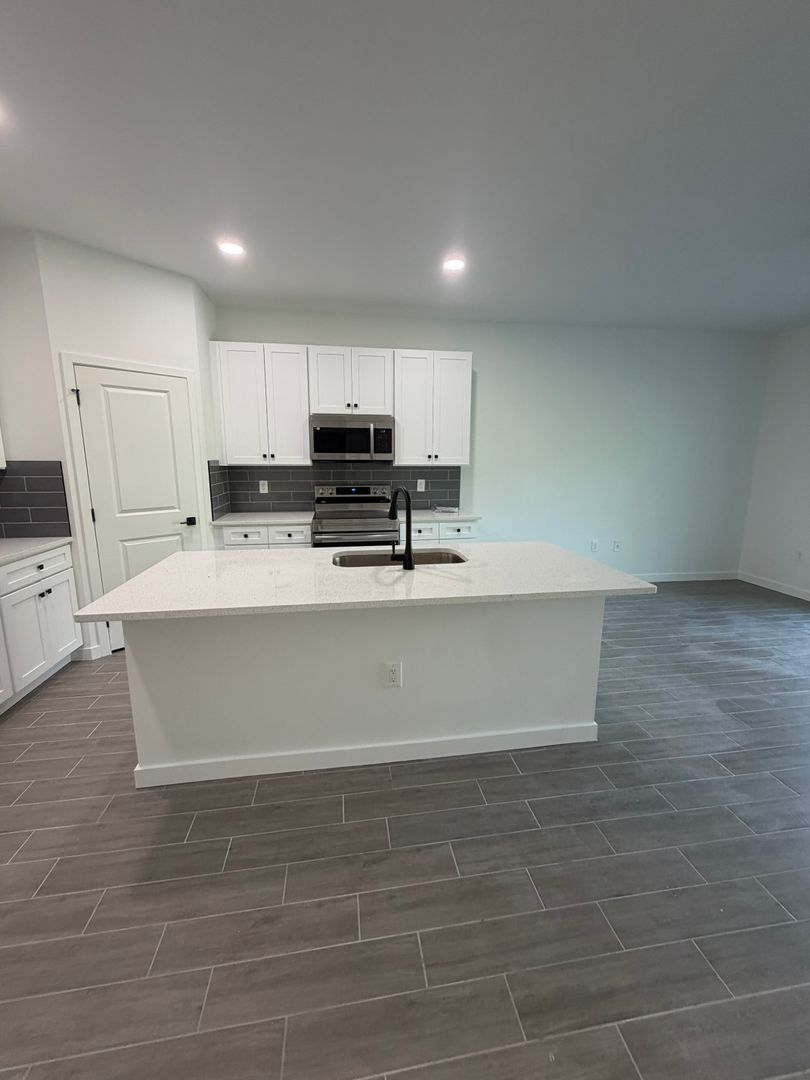 Gallery Image 15