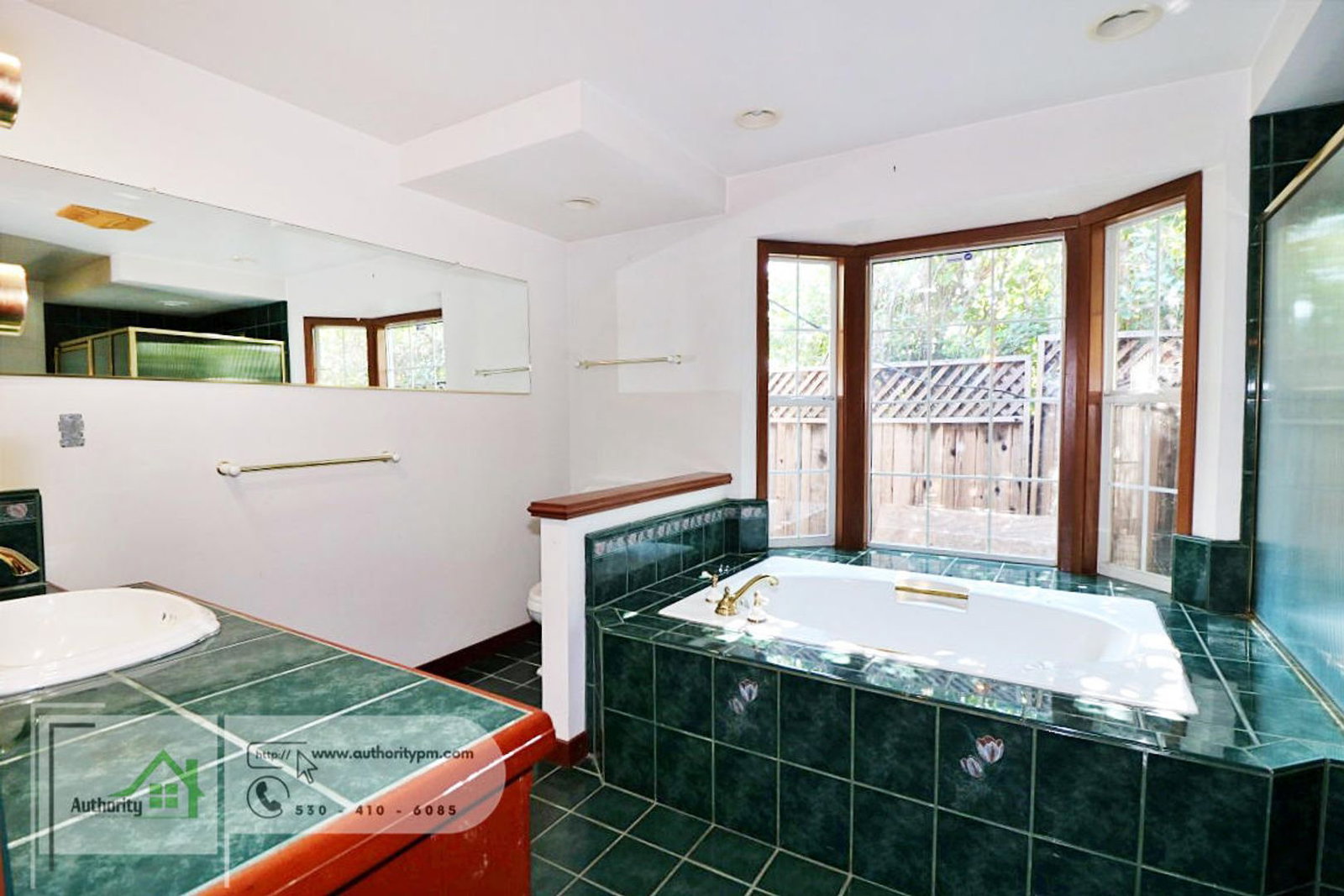 Gallery Image 9