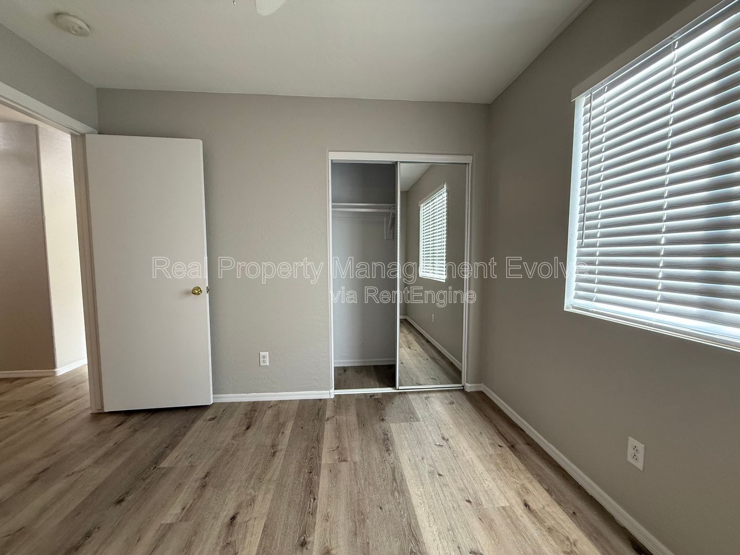 Gallery Image 21