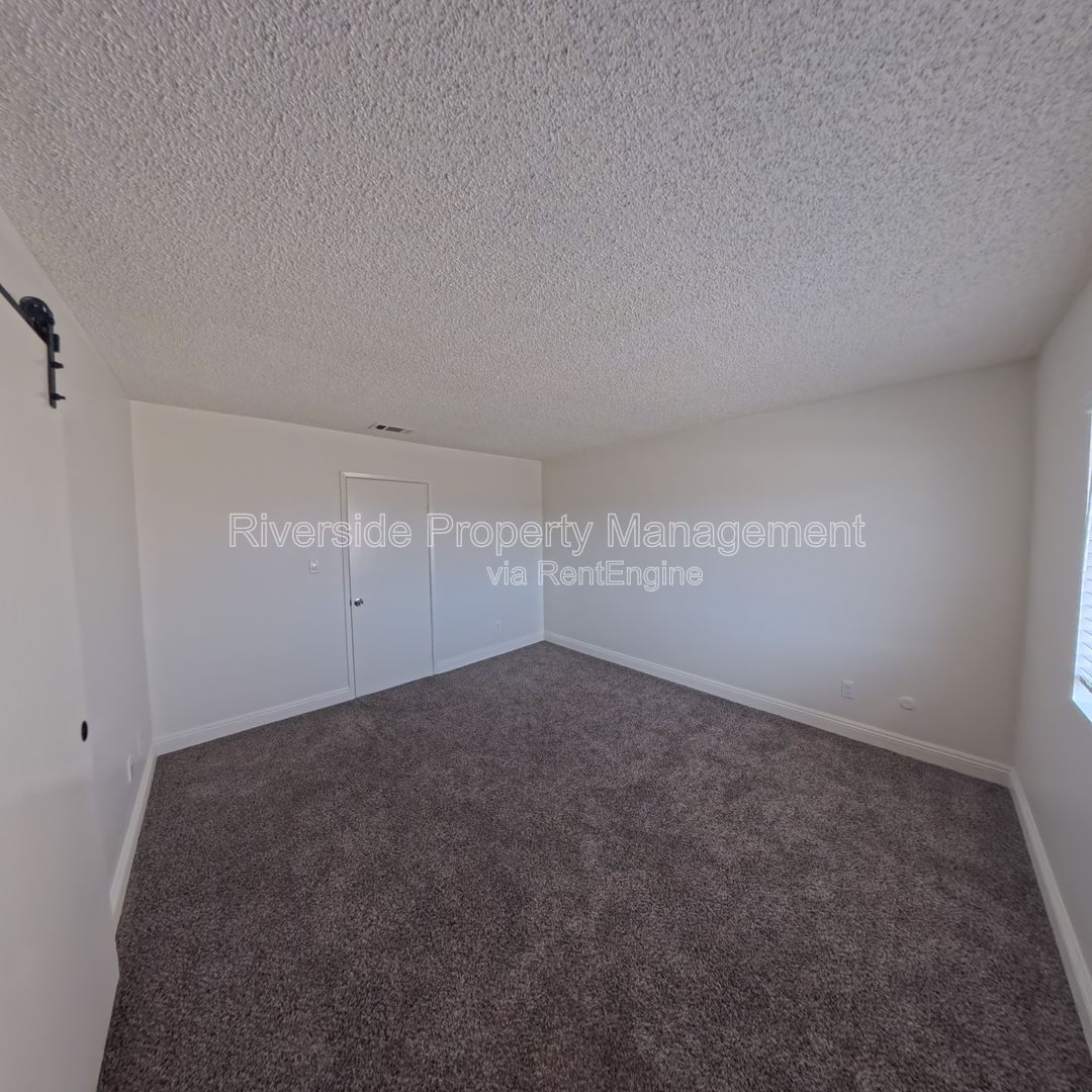 Gallery Image 17
